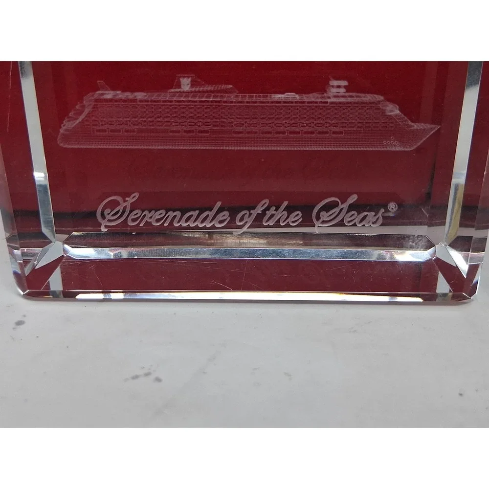 ROYAL CARIBBEAN Serenade Of The Seas Ship 3D Etched Crystal Block (no box) O